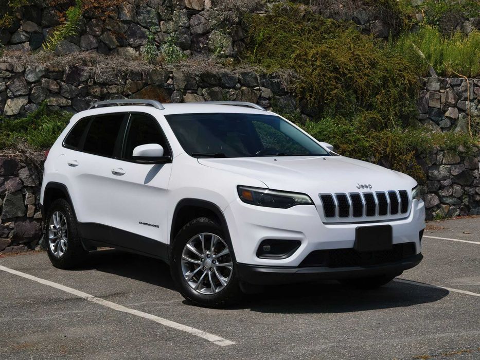 Jeep Cherokee Latitude Plus 4x4      2021