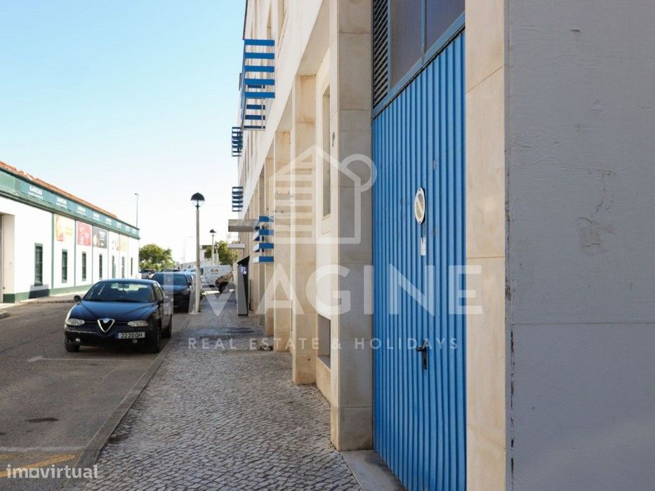 Garagem para venda na Zona Ribeirinha - Excelente localização