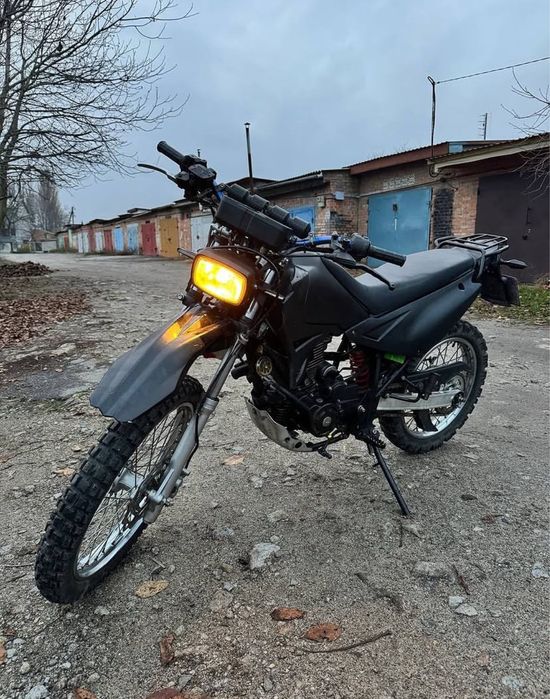 Motador 200.