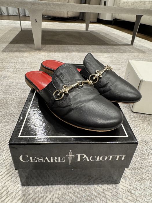 Сабо Cesare Paciotti