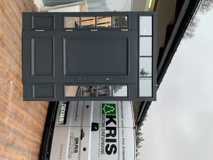 Drzwi zewnętrzne drewniane z naświetlami Nietypowe Montaż CAŁA POLSKA