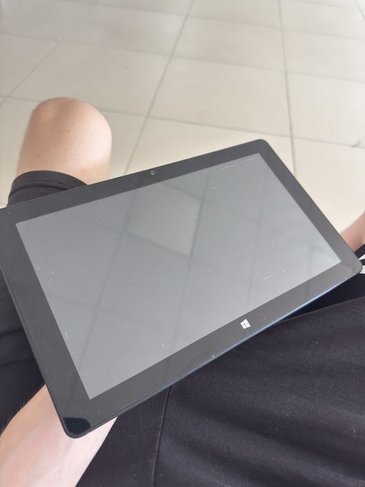 Планшет TrekStor SurfTab Twin 11.6 Full HD / Windows 10 / 32GB