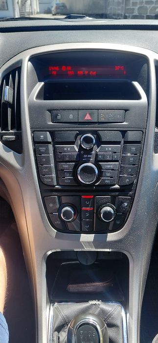 Opel Astra J Hatchback 1.7 CDTI (125 cv)