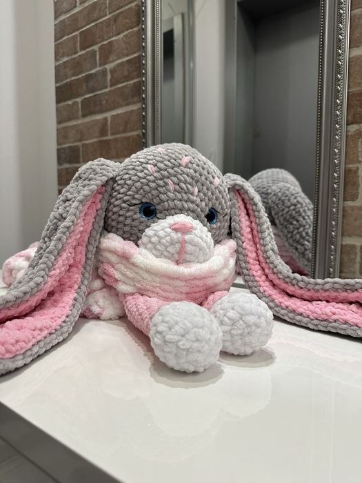 В’язані іграшки ручної роботи