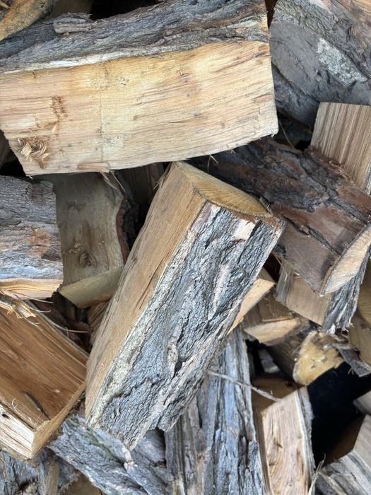 Drewno kominkowo opalowe