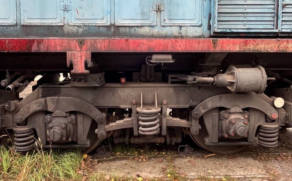 Продам!-ТГМ -4А 1983 г.в./под востановление!телеги ТГМ 4А, дизель1Д12