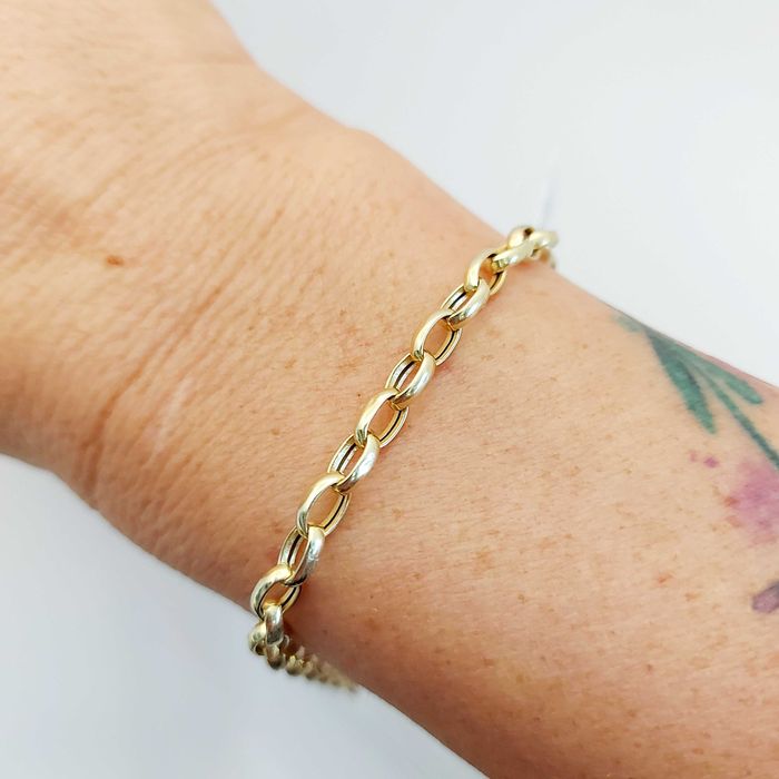 Złota Bransoletka Rolo Charms.