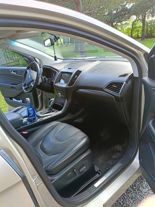 Ford Edge Titanium