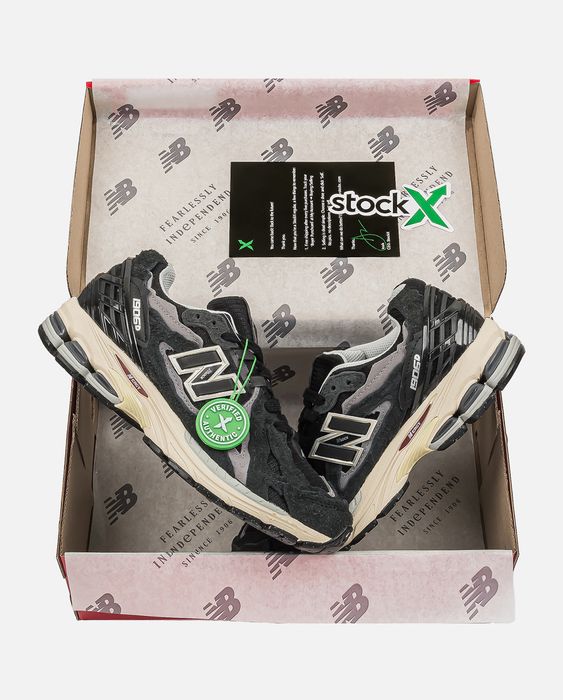 New Balance 1906 Black Protection Pack