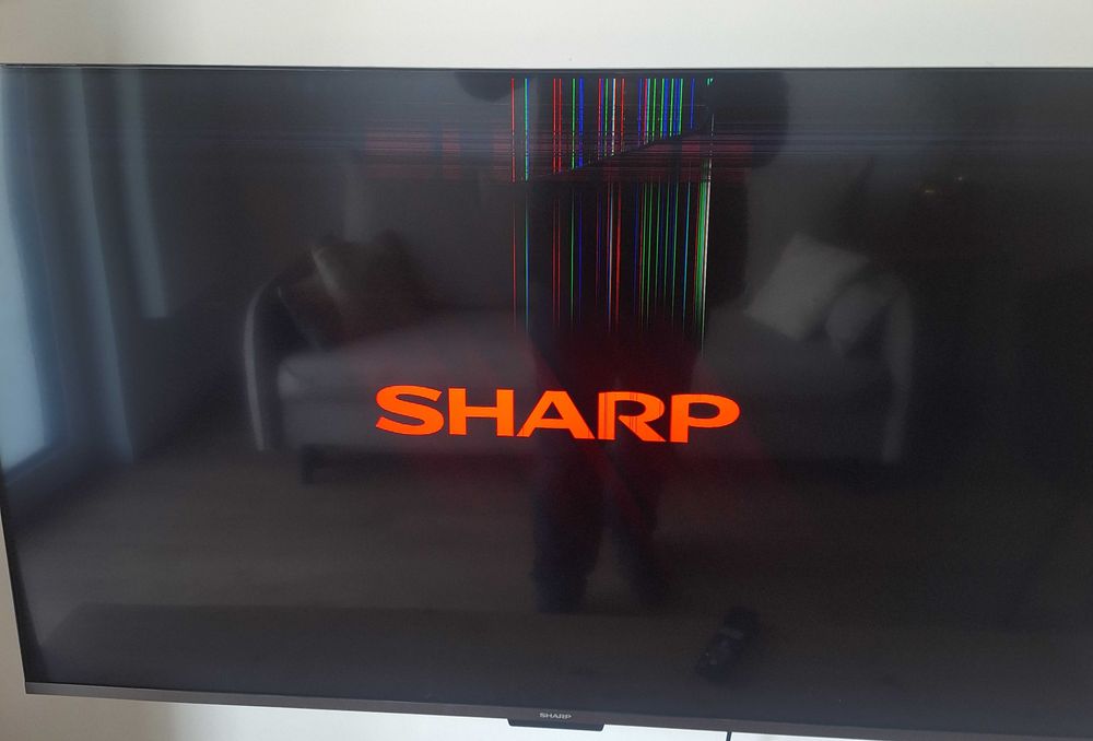 sprzedam telewizor Sharp 55" uszkodzony