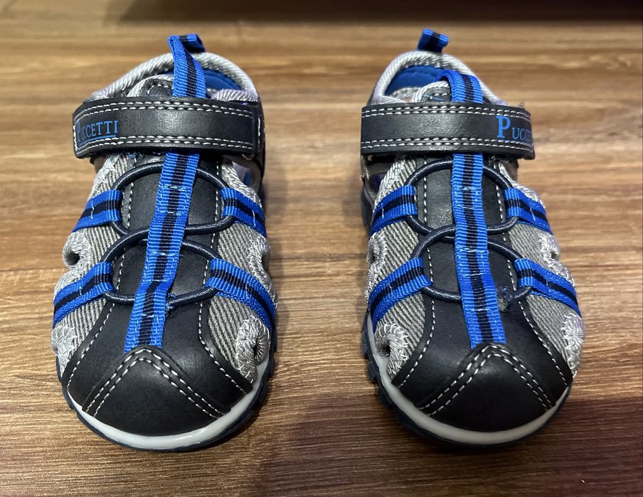 Босоніжки дитячі