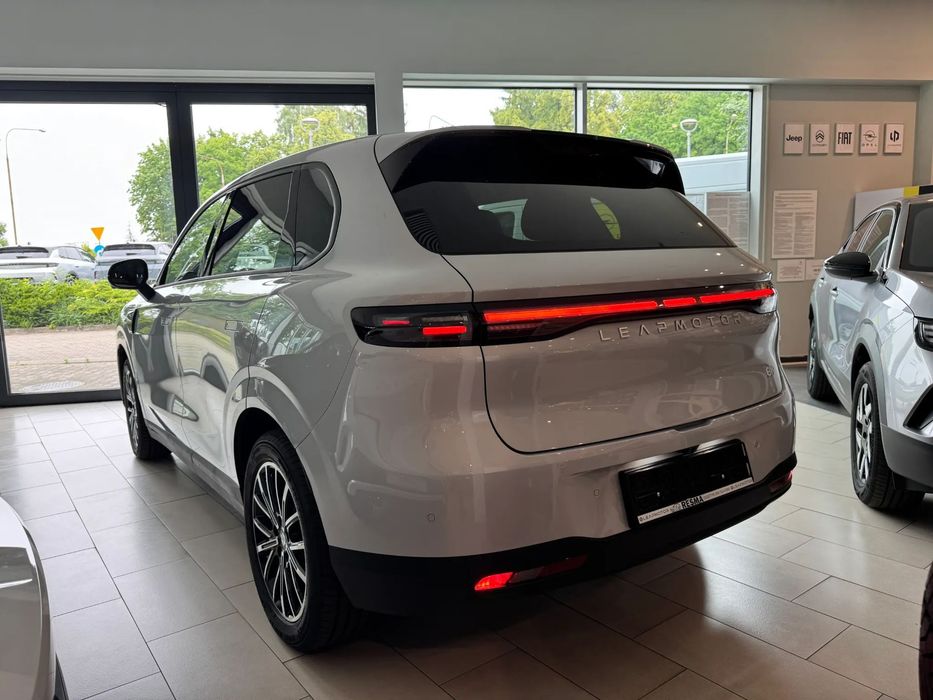 Leapmotor B10