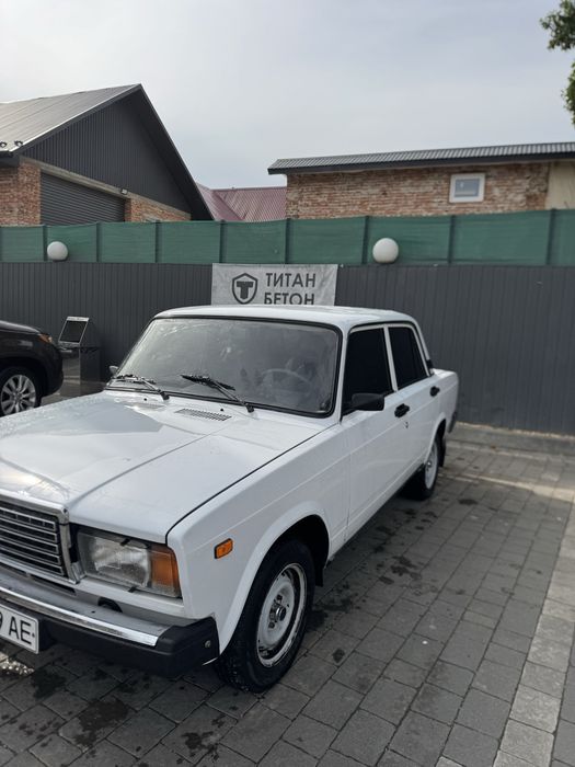 Автомобіль Жигулі ВАЗ/Lada 2107
