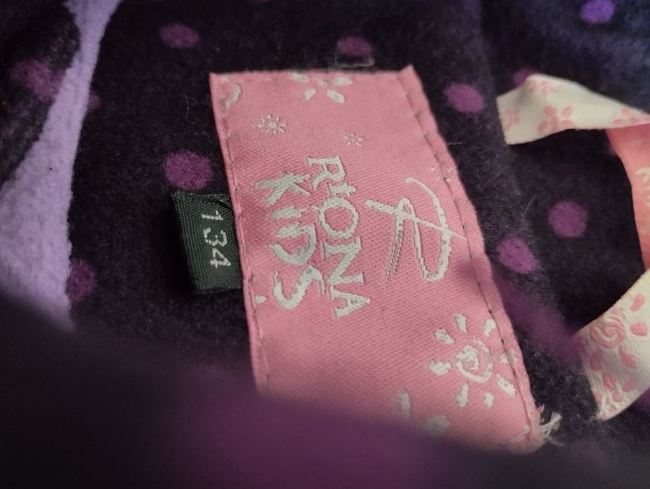 Синій та фіолетовий плащ