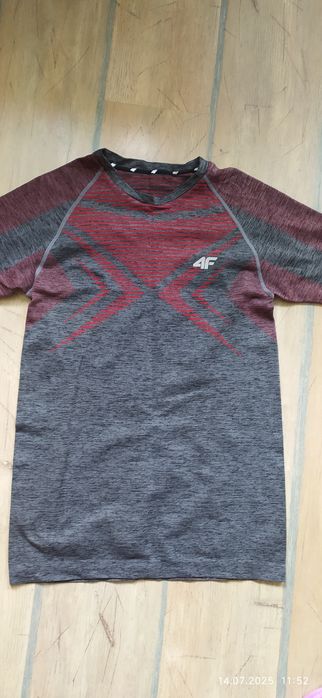 T shirt z 4f rozm. S