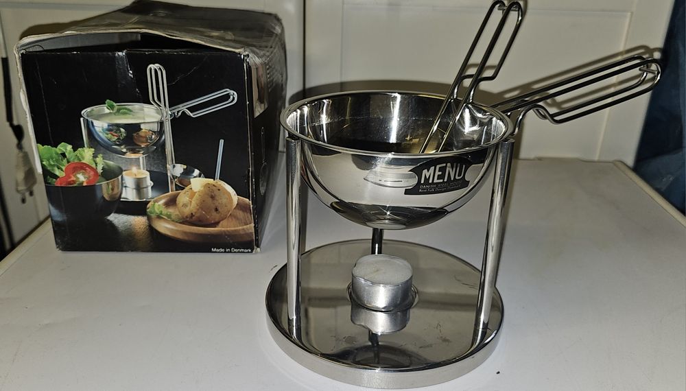 Naczynie do sosu, masła, fondue z podgrzewaczem..