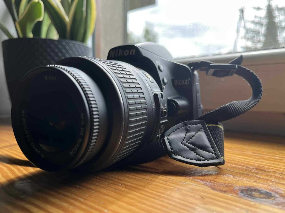 Aparat fotograficzny NIKON D3200 !Możliwość sprzedania sprzętu osobno!