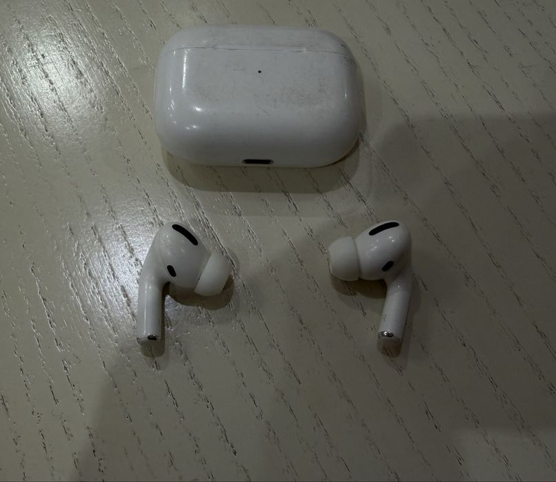 AirPods Pro 1-го покоління навушники