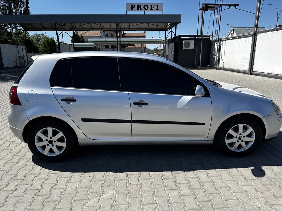 Гольф5 Volkswagen Golf-5 1.9 дизель