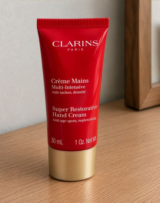 luksusowy Clarins Super Restorative Hand Cream
