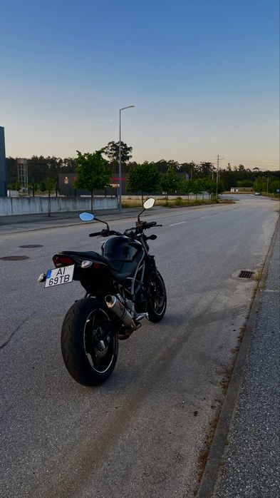 Suzuki Sv650 2021 (35kw deslimitada)
