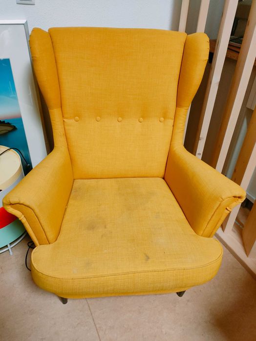 Poltrona STRANDMON amarelo