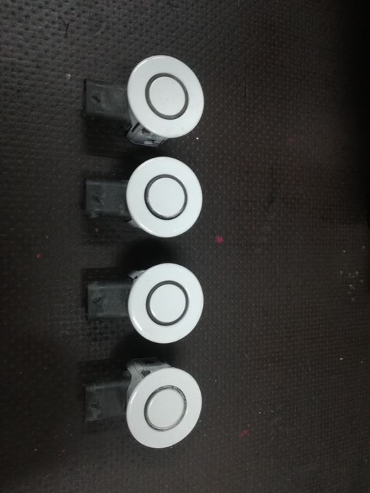 Czujnik parkowania PDC tył tylny koszyk mocowanie Ford Focus mk3 HB