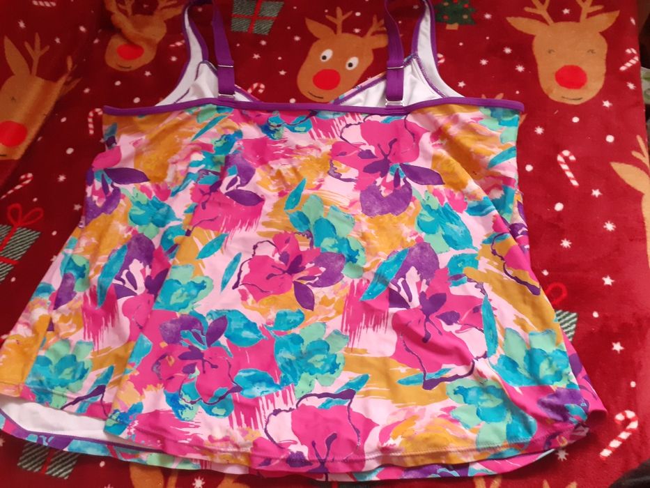 Bikini gora od kostiumu 52/54 w biuscie 140 cm