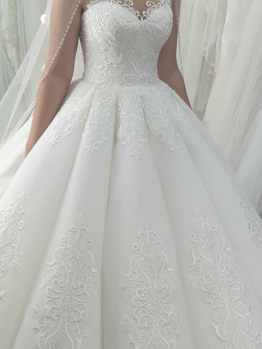 Свадебное платье