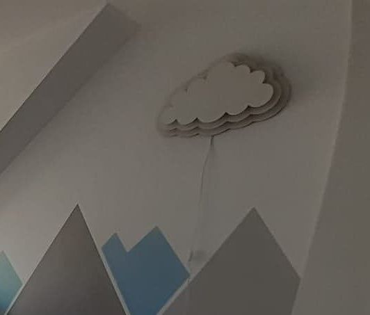 Lampka/kinkiet dziecięca chmurka KIKI z płyty drewnianej