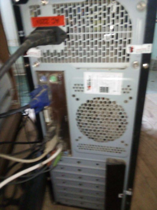 Монітор  benq gl950-ta з персональним компютером