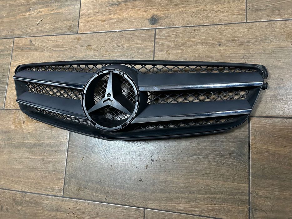 GRILL ATRAPA CHŁODNICY MERCEDES C KLASA W204 AMG LIFT A2048880160 IGLA ORG