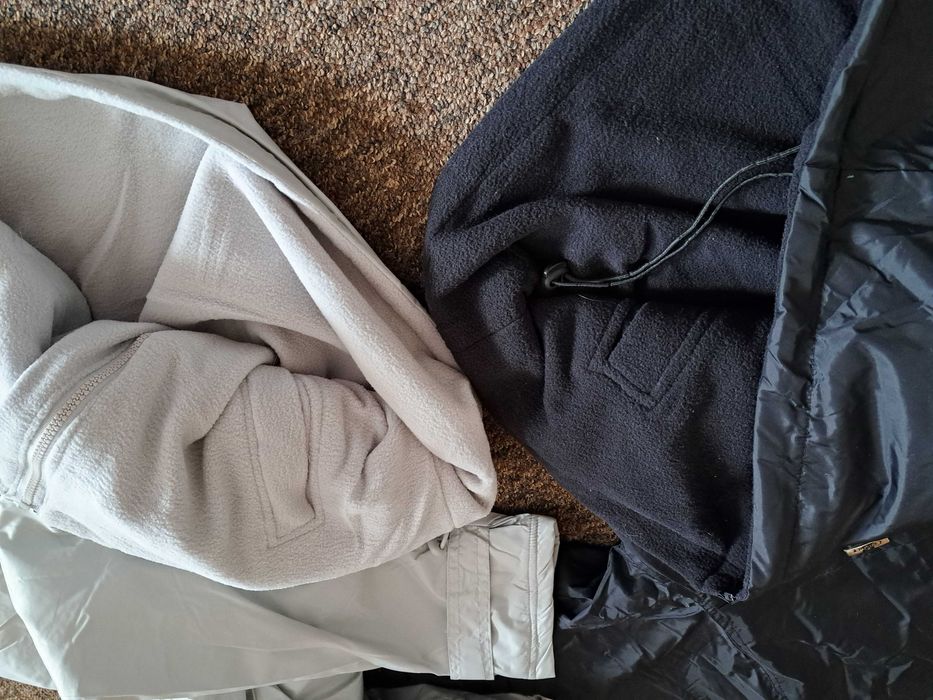 На подарок женщине КУРТОЧКА ветровка на флисе М, L