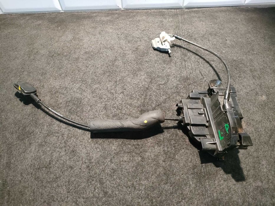 Renault Laguna III zamek drzwi lewy przód