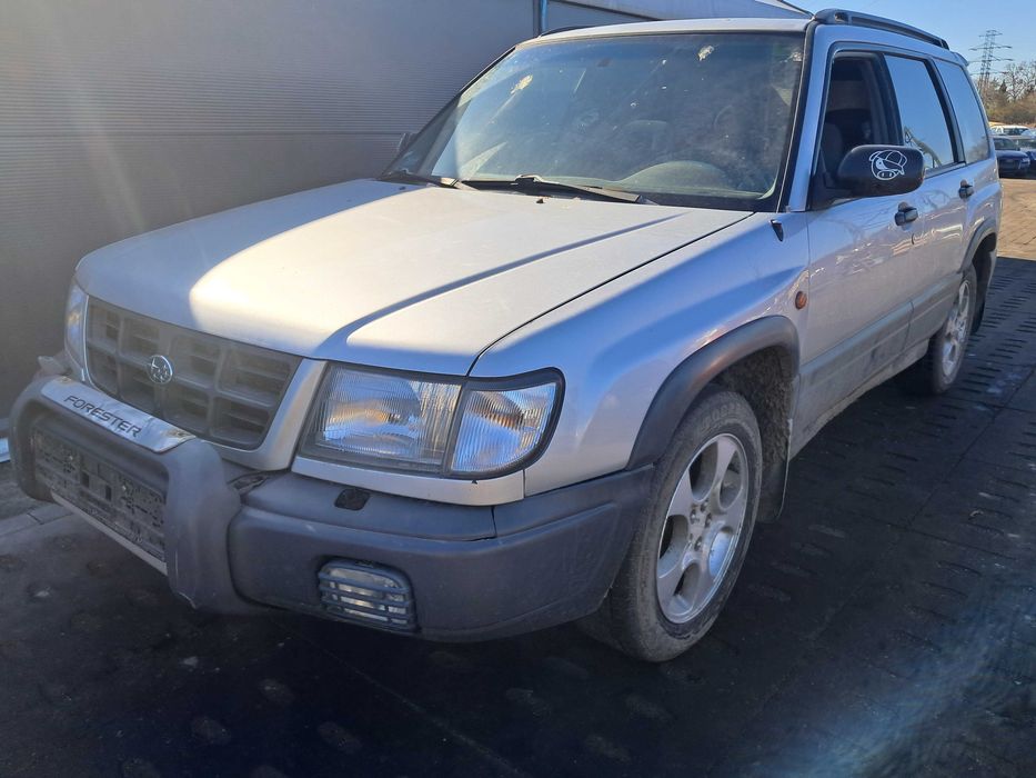 Subaru Forester SF na Części 2.0 122KM Manual Alufelgi Zdrowe Kielichy tył Kompletny Przód Forester SF