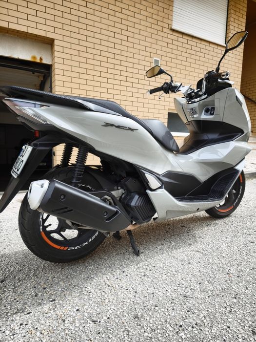 Honda PCX 125 2024 + Equipamento Completo