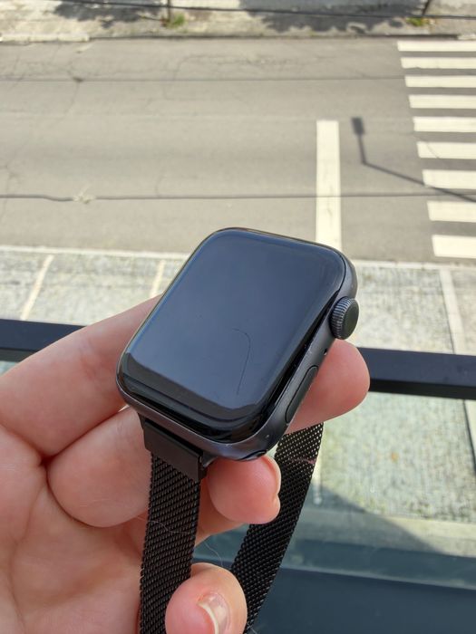 Apple Watch Series 5 44mm Alumínio e cerâmica
