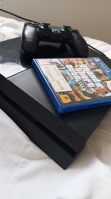 Ps4 com 47 jogos mais GTA 5