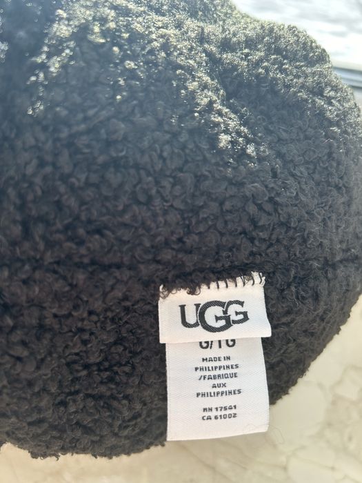 Шапка вушанка UGG