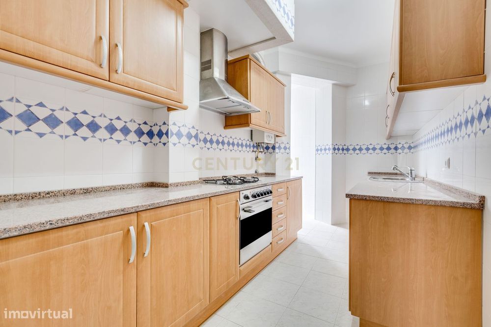 Apartamento T 4  em Faro no centro da cidade a 300m do mercado Municip