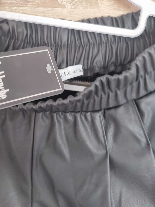 Spodenki La blanche 42 Eco skórka Nowe