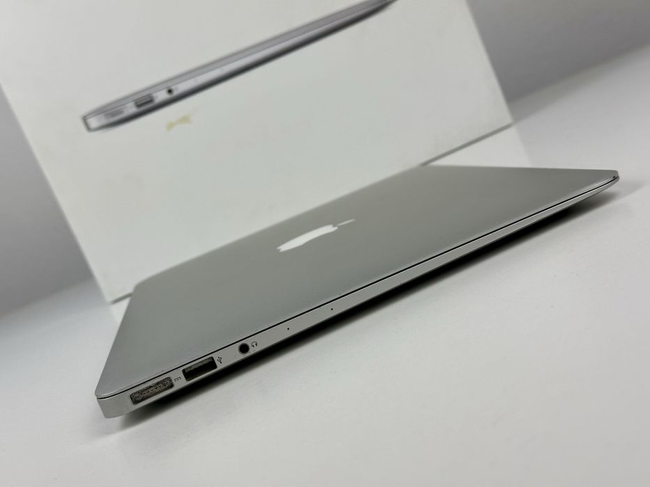 MacBook Air 13” Early 2015 | i5 1.6 GHz | 8GB RAM | SSD | Monterey
