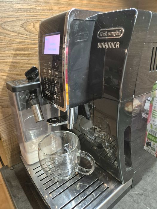 Ekspres DeLonghi Dinamica