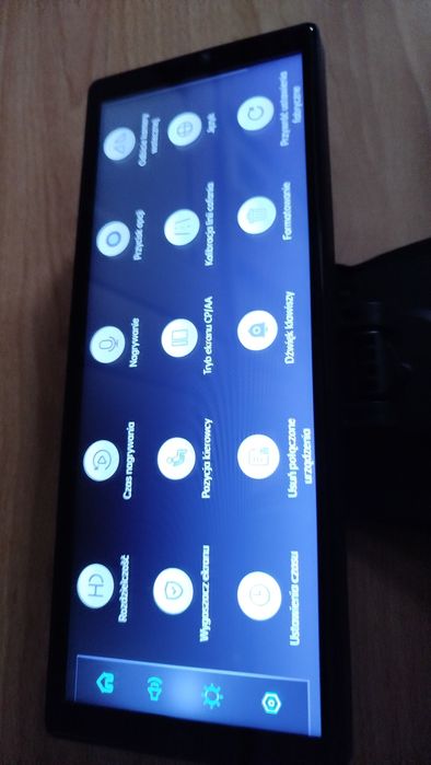 Tablet Android auto KM 2021 używany sprawny