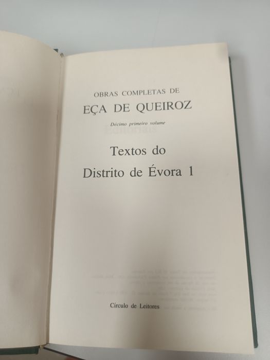 Vendo Livro de Eça de Queirós - Textos do Distrito de Évora 1