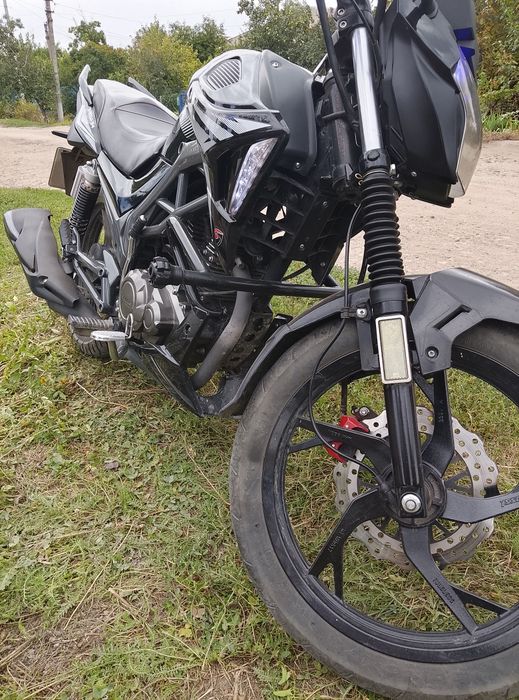 Продам мотоцикл Spark 200