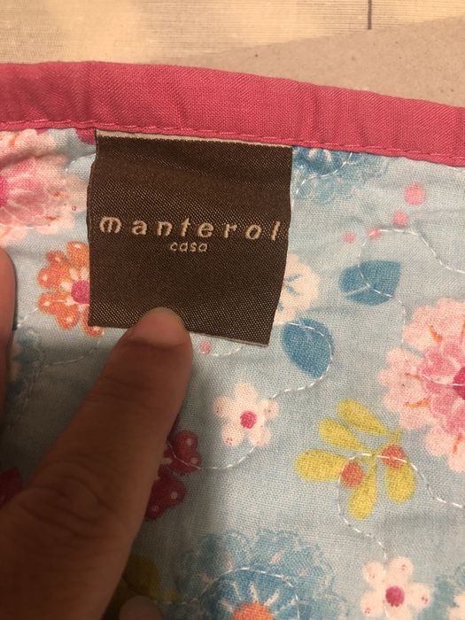 Colcha reversível para cama de corpo e meio