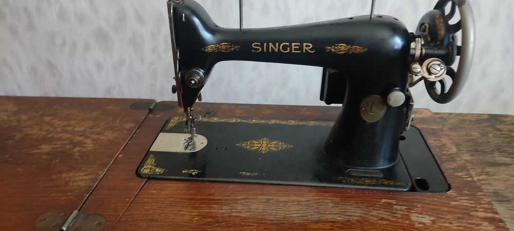 Sprzedam zabytkową maszynę do szycia SINGER