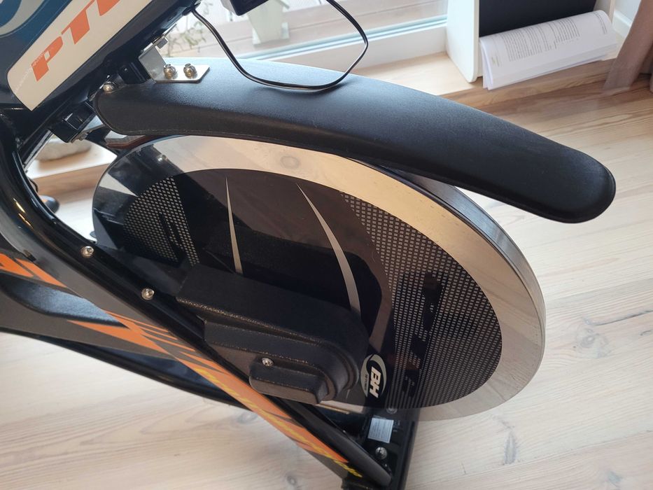 Rower spinningowy treningowy Duke Electronic BH Fitness