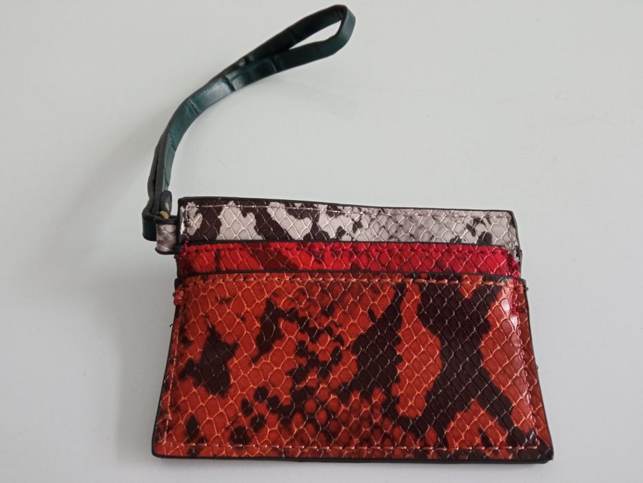 Parfois - porta-moedas, porta-cartões e pendentes texturados